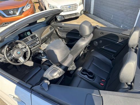 Used 2015 BMW M235i Convertible RWD image 31
