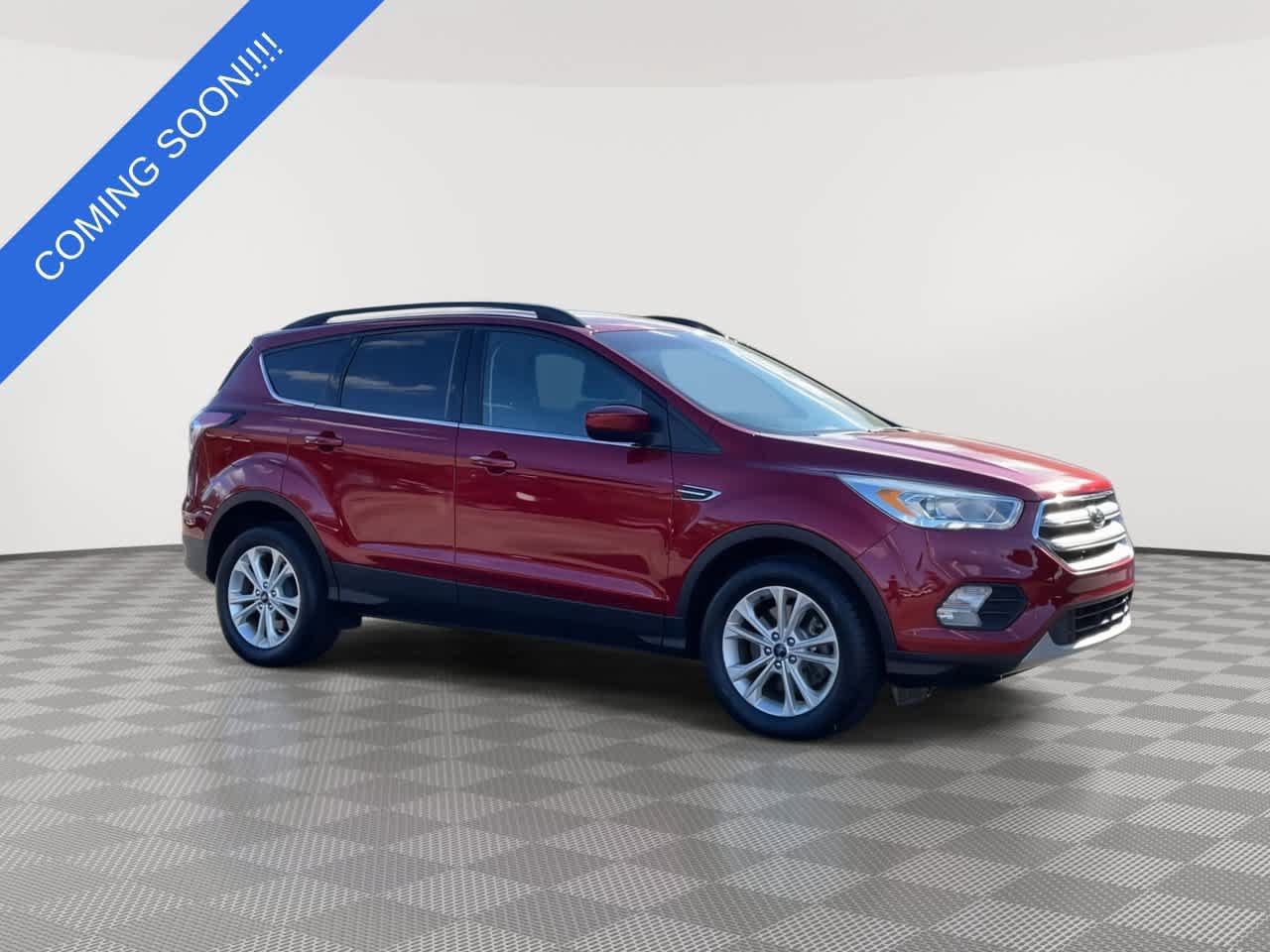 Used 2017 Ford Escape SE w/ Equipment Group 201A AWD/4WD image 2