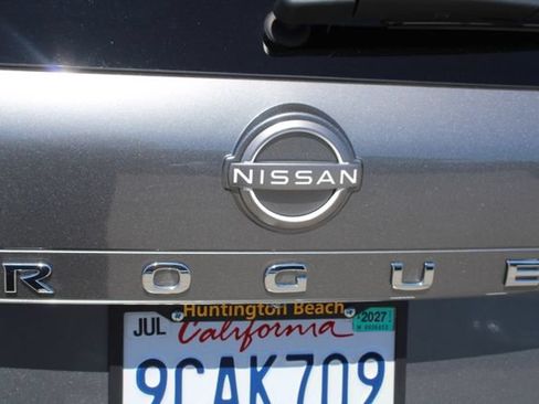 Used 2022 Nissan Rogue SL FWD image 8