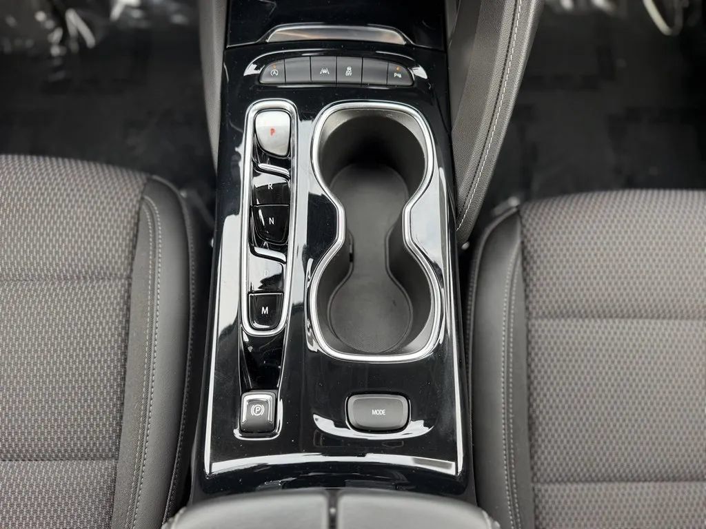 Used 2022 Buick Envision Preferred FWD image 17