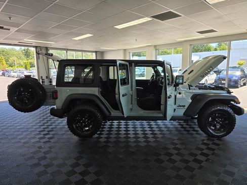 Used 2023 Jeep Wrangler Unlimited Sport AWD/4WD image 17