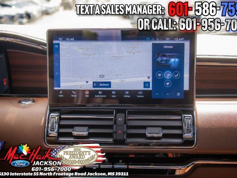 Used 2024 Lincoln Navigator Reserve AWD/4WD image 23