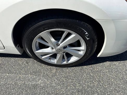 Used 2013 Nissan Altima 2.5 SV FWD image 10