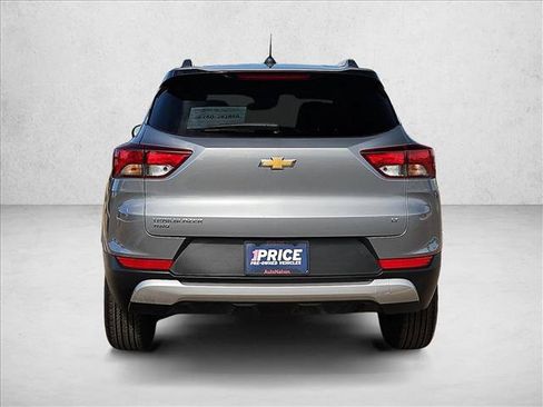 Used 2025 Chevrolet TrailBlazer LT AWD/4WD image 7