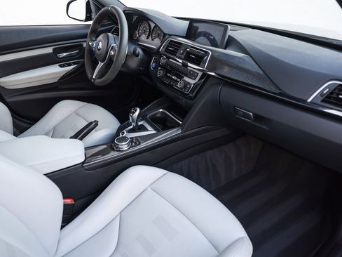 Used 2017 BMW M3 Base image 35