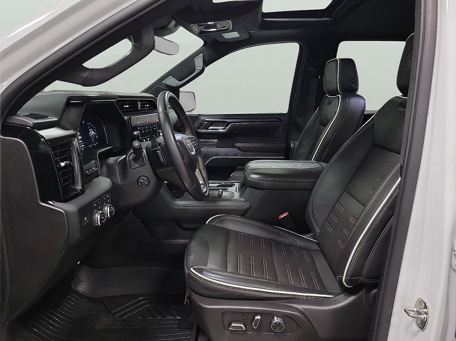 Used 2024 GMC Sierra 1500 AT4X w/ AT4X AEV Edition AWD/4WD image 12
