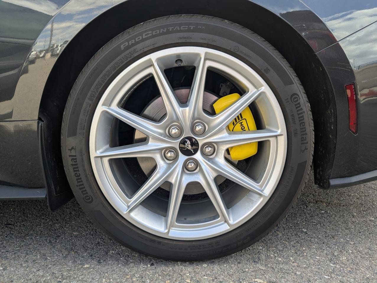 Used 2024 Ford Mustang Coupe RWD image 24