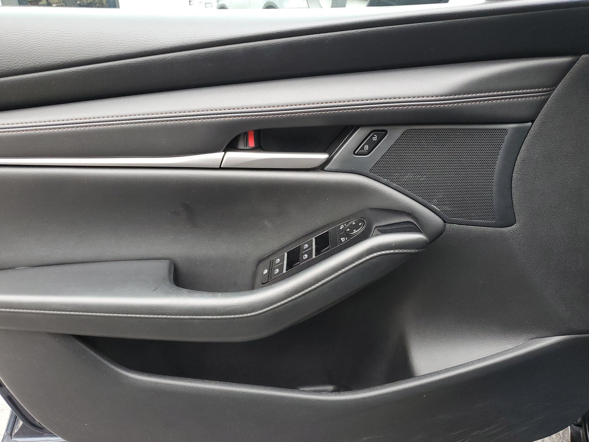 Used 2024 MAZDA MAZDA3 s FWD image 20