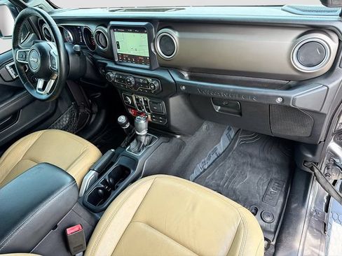 Used 2019 Jeep Wrangler Unlimited Rubicon AWD/4WD image 31