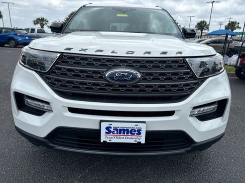 Used 2022 Ford Explorer XLT w/ Equipment Group 202A RWD image 7
