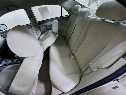 Used 2010 Toyota Corolla LE image 24