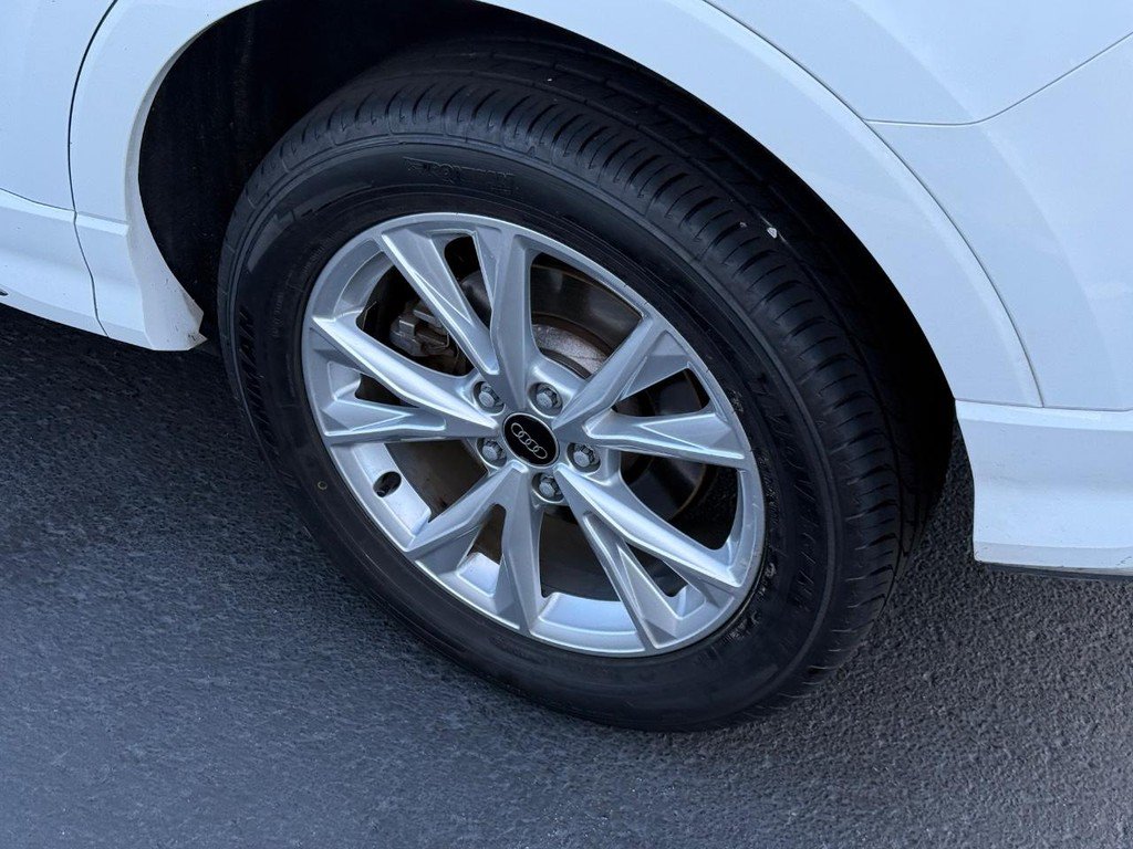 Used 2025 Audi Q3 2.0T Premium AWD/4WD image 7