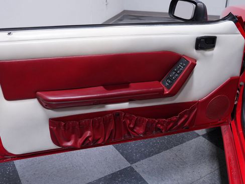 Used 1990 Ford Mustang GT image 32