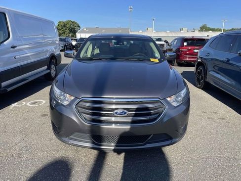 Used 2013 Ford Taurus Limited FWD image 2