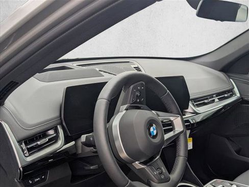 Used 2026 BMW X1 xDrive28i w/ Technology Package AWD/4WD image 3