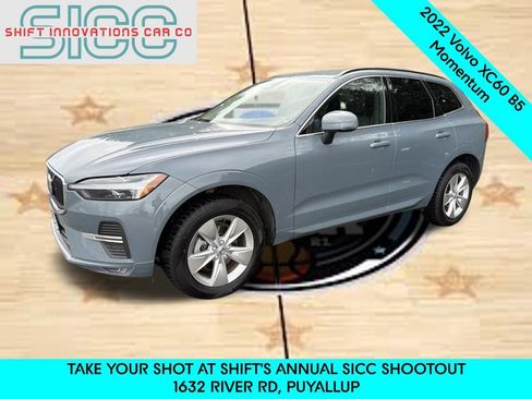 Used 2022 Volvo XC60 B5 Momentum image 2