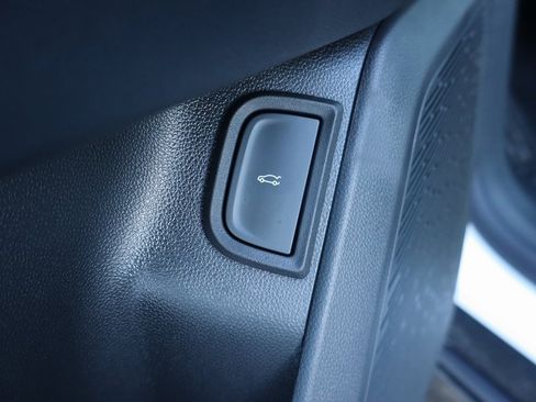 New 2026 Chevrolet Equinox LT image 16