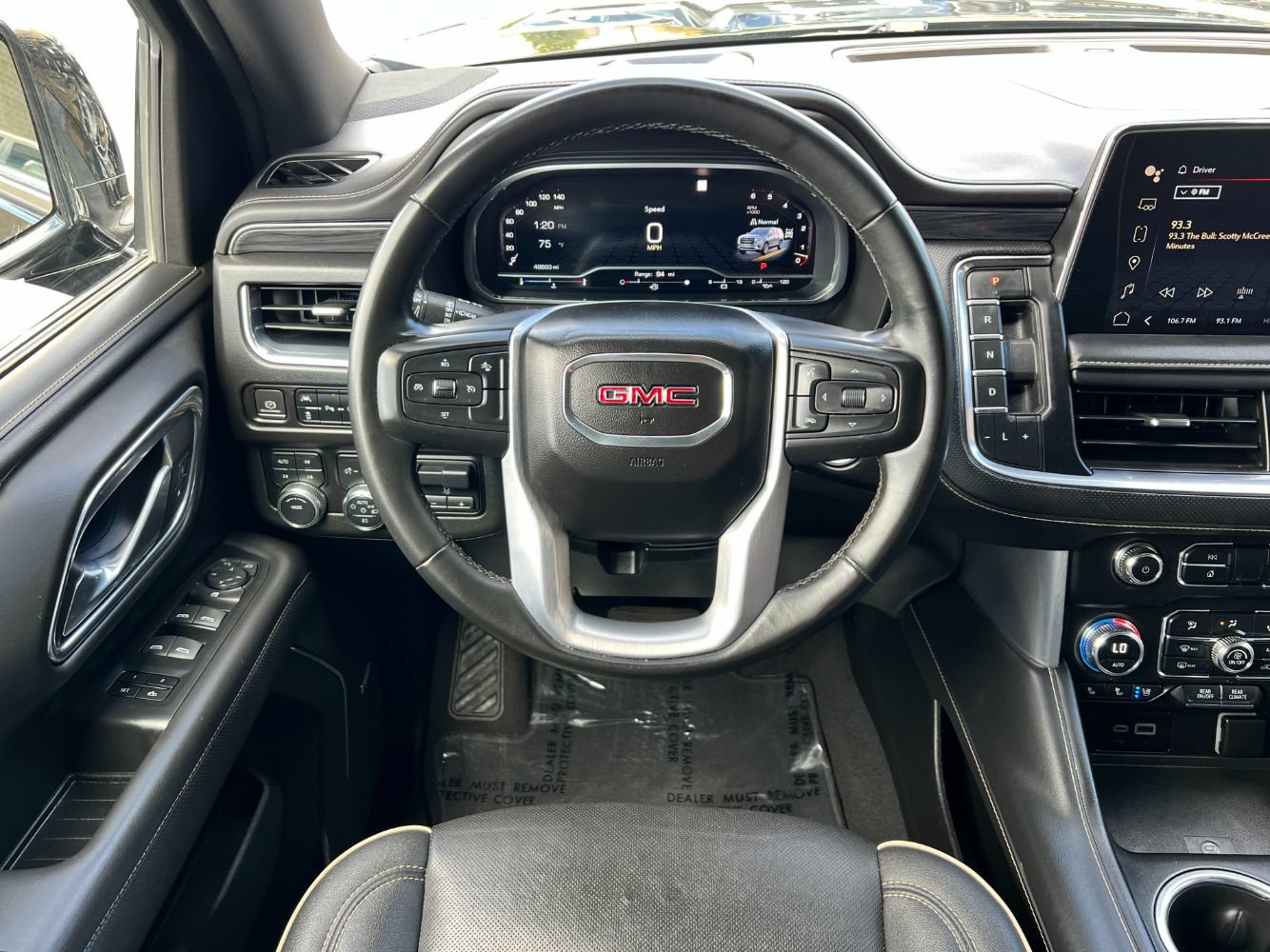 Used 2023 GMC Yukon SLT w/ Max Trailering Package AWD/4WD image 11