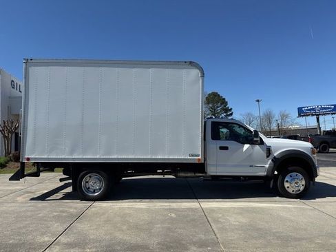 Used 2022 Ford F450 XLT w/ XLT Value Package image 8