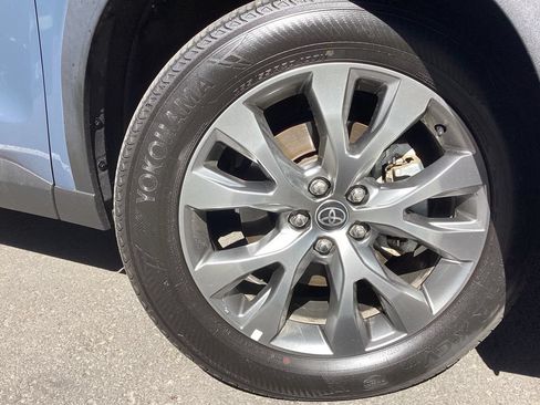 Used 2024 Toyota Grand Highlander AWD image 5