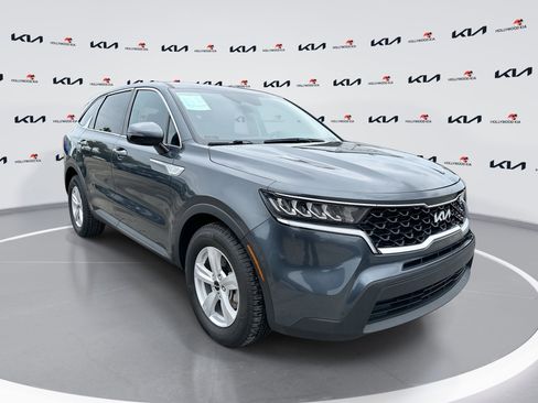 Certified 2023 Kia Sorento LX FWD image 1