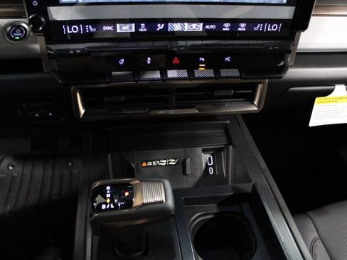 New 2025 GMC Hummer EV 2X image 34
