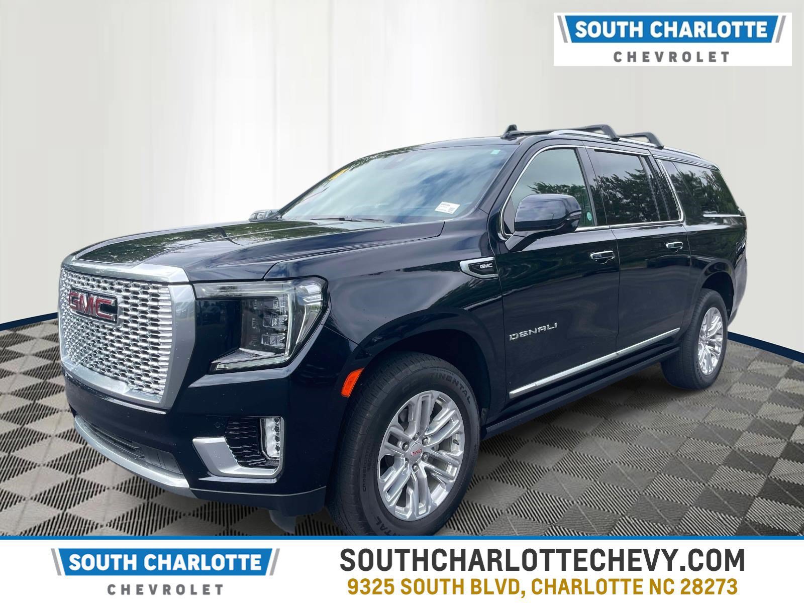 Used 2021 GMC Yukon XL Denali w/ Denali Premium Package AWD/4WD image 1