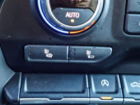 Used 2022 Chevrolet Silverado 1500 RST w/ Convenience Package II image 7