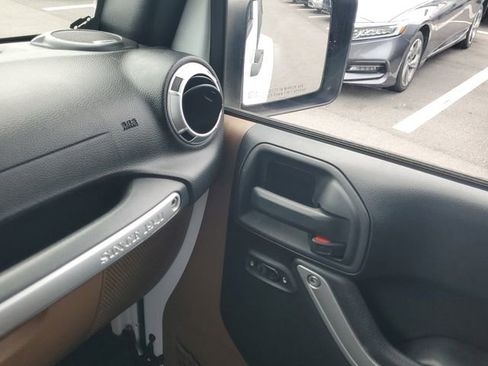 Used 2015 Jeep Wrangler Sahara w/ Connectivity Group AWD/4WD image 25