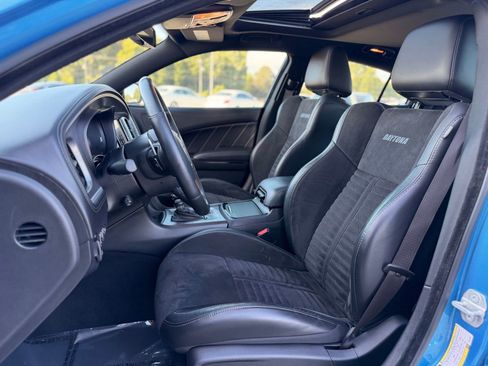 Used 2023 Dodge Charger Scat Pack w/ Daytona Edition Group RWD image 19
