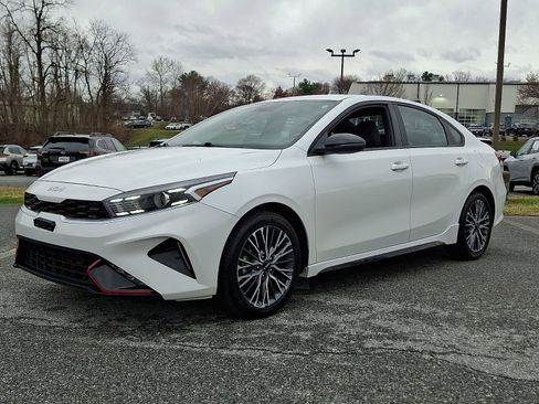 Used 2023 Kia Forte GT-Line image 3