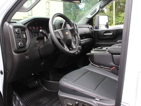 Used 2024 Chevrolet Silverado 2500 W/T w/ WT/CX Safety Package AWD/4WD image 24