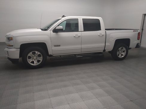 Used 2018 Chevrolet Silverado 1500 LT w/ Texas Edition AWD/4WD image 2