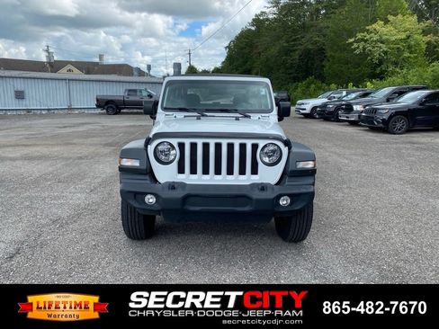Used 2021 Jeep Wrangler Sport AWD/4WD image 2