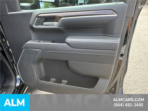 Used 2023 Chevrolet Silverado 1500 LT Trail Boss image 16