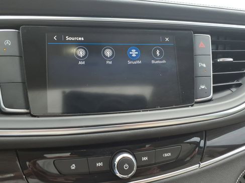 Used 2023 Buick Enclave Essence w/ Experience Buick Package image 18