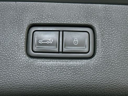Used 2025 Genesis GV80 2.5T Standard AWD/4WD image 31
