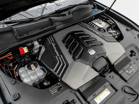 Used 2022 Lamborghini Urus image 50