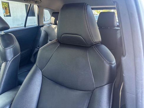 Used 2023 Toyota Corolla Cross XLE w/ Convenience Package FWD image 25