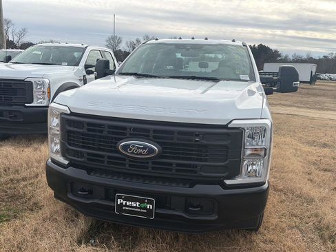 New 2026 Ford F250 XL RWD image 11