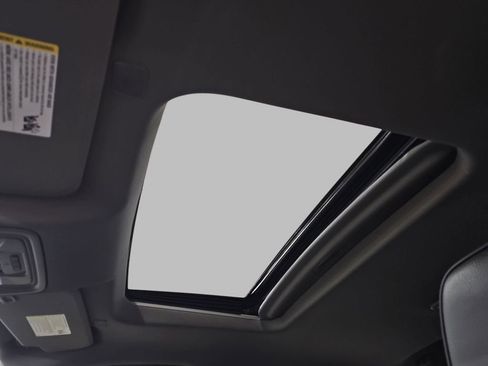 Certified 2023 GMC Sierra 1500 Denali image 35