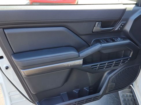 New 2026 Toyota 4Runner 4WD image 10