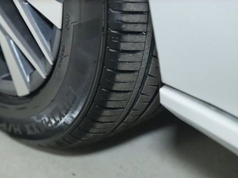 Used 2024 Nissan Altima 2.5 SV image 36