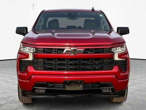 Used 2023 Chevrolet Silverado 1500 RST image 2
