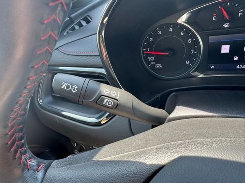 Used 2022 Chevrolet Equinox RS w/ Infotainment Package AWD/4WD image 23