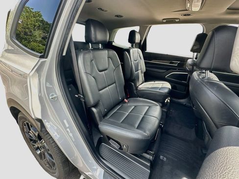 Used 2021 Kia Telluride EX w/ EX Premium Package AWD/4WD image 29