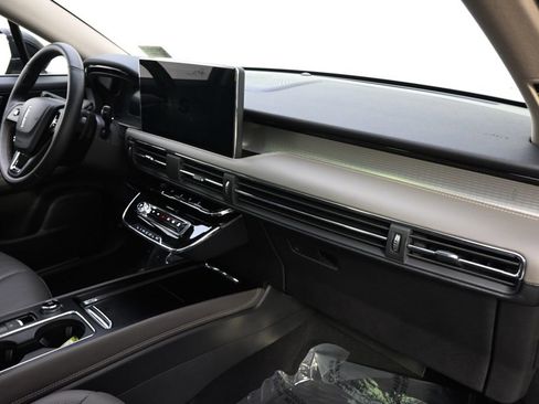 New 2026 Lincoln Corsair Premiere AWD/4WD image 15