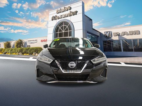 Used 2023 Nissan Maxima SV w/ Floor Mat Group image 11