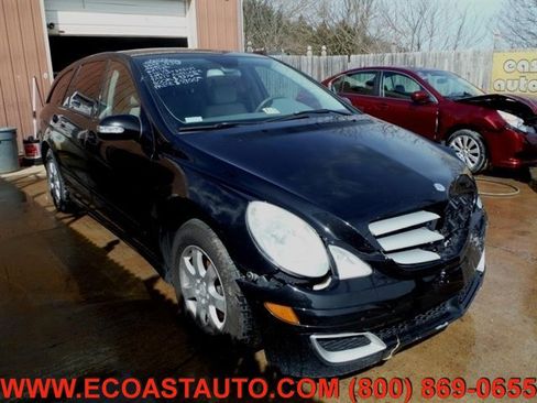 Used 2006 Mercedes-Benz R 350 4MATIC image 3