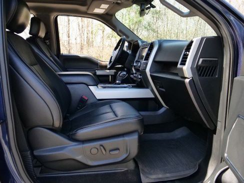 Used 2020 Ford F150 Lariat image 41